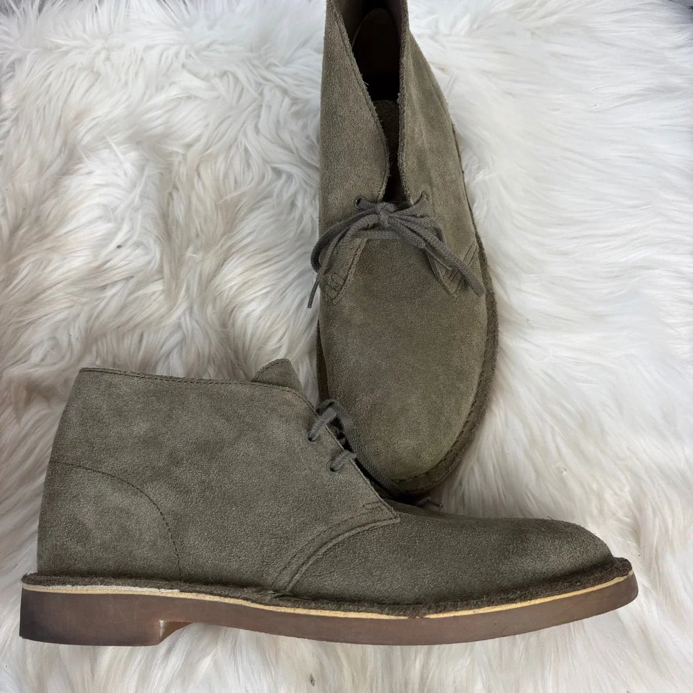 Clarks Mens Desert Boots Olive Green Suede Chukka 26033976 Size 11M